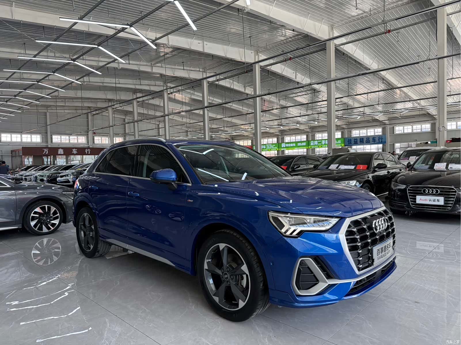Audi Q3, 2022 3