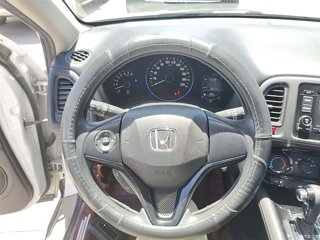 Honda Vezel, 2015 11