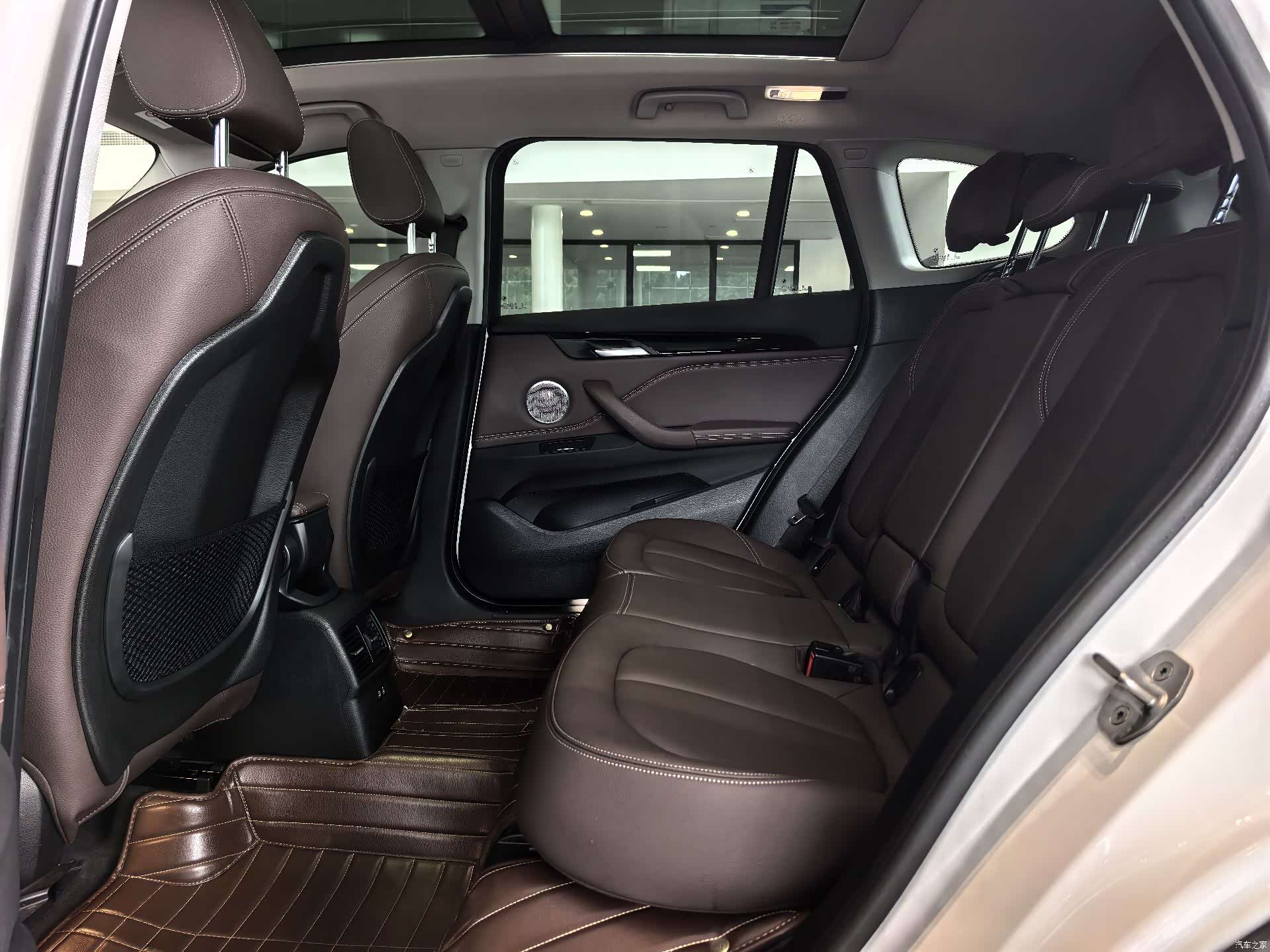 BMW X1, 2023 10