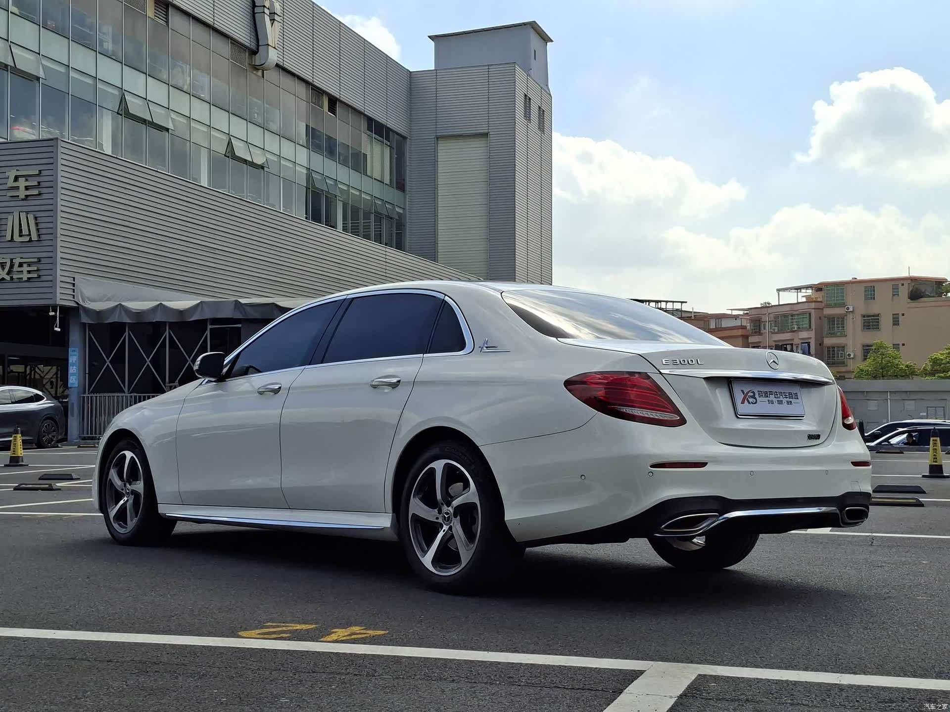 Mercedes-Benz E-Class, 2019 4