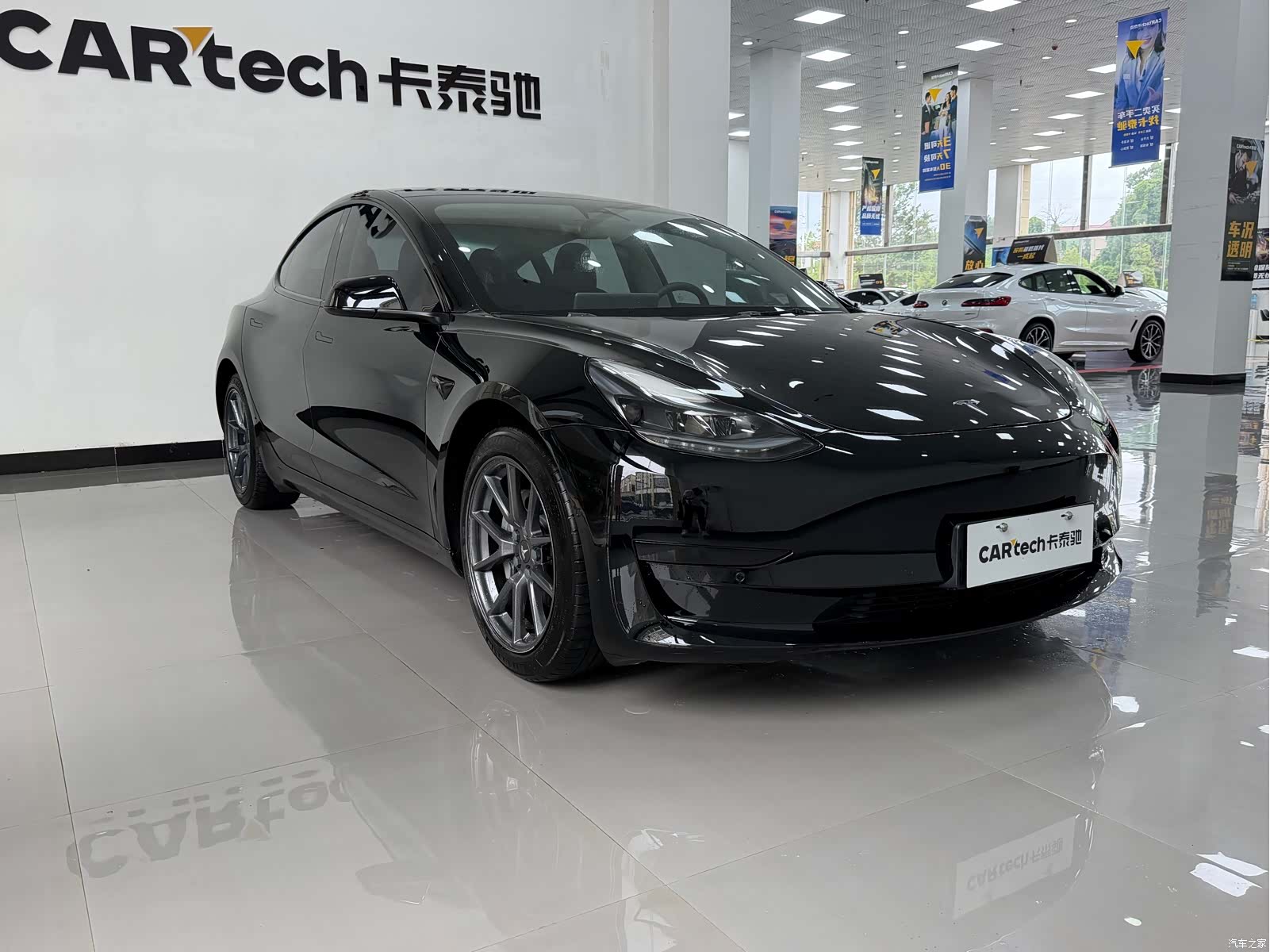 Tesla Model 3, 2021 3