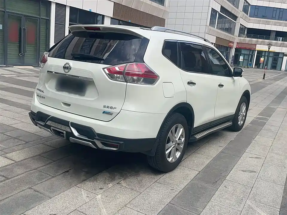 Nissan Qijun