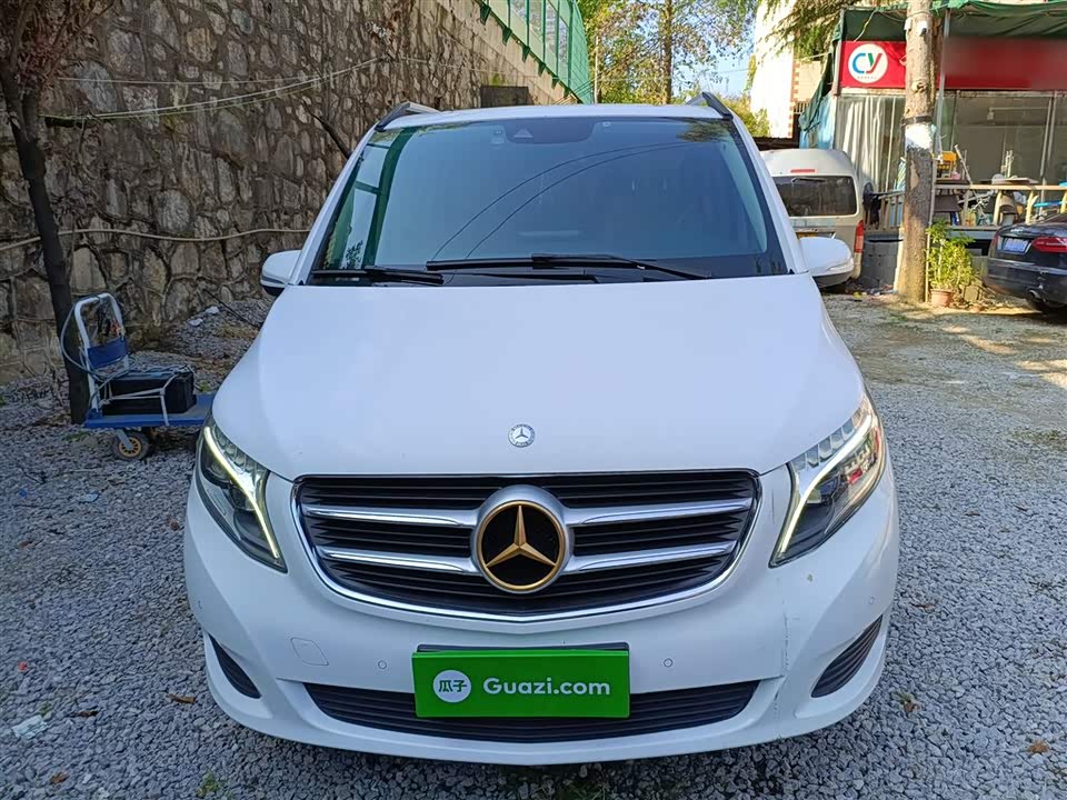 Mercedes-Benz V-class