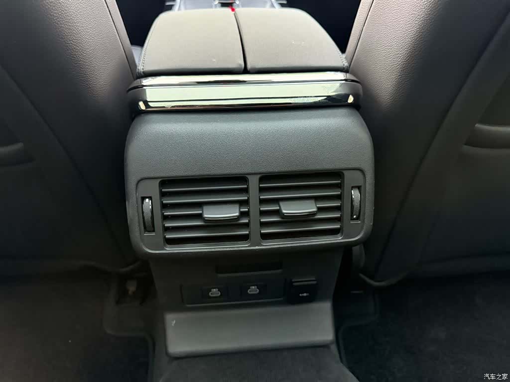 Land Rover Range Rover, 2023 17