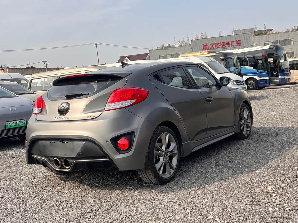 Hyundai Veloster