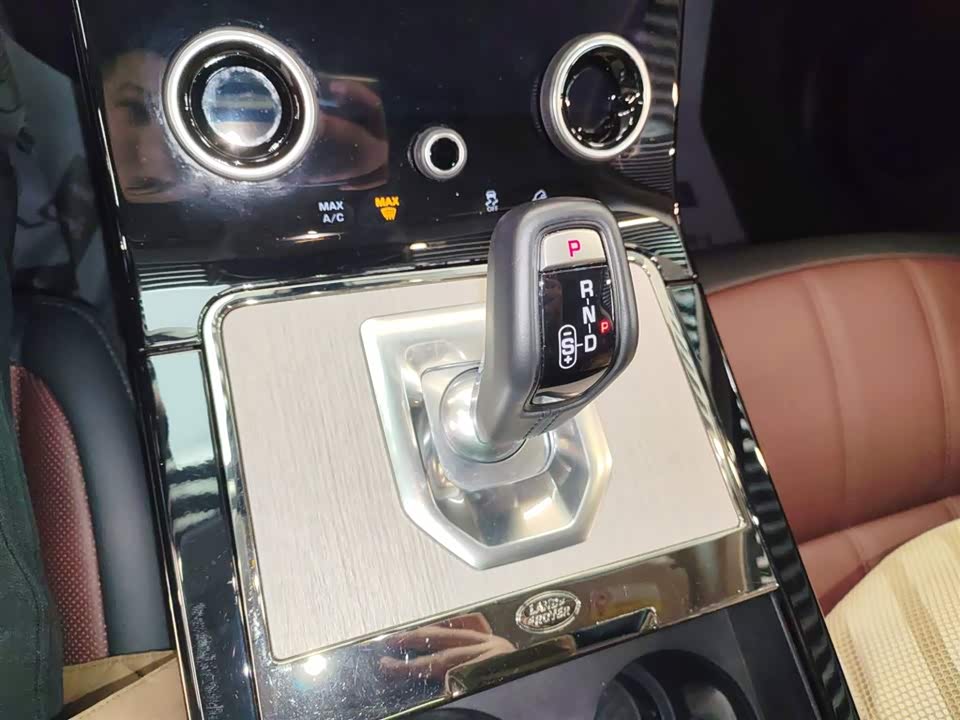 Land Rover Range Rover Aurora