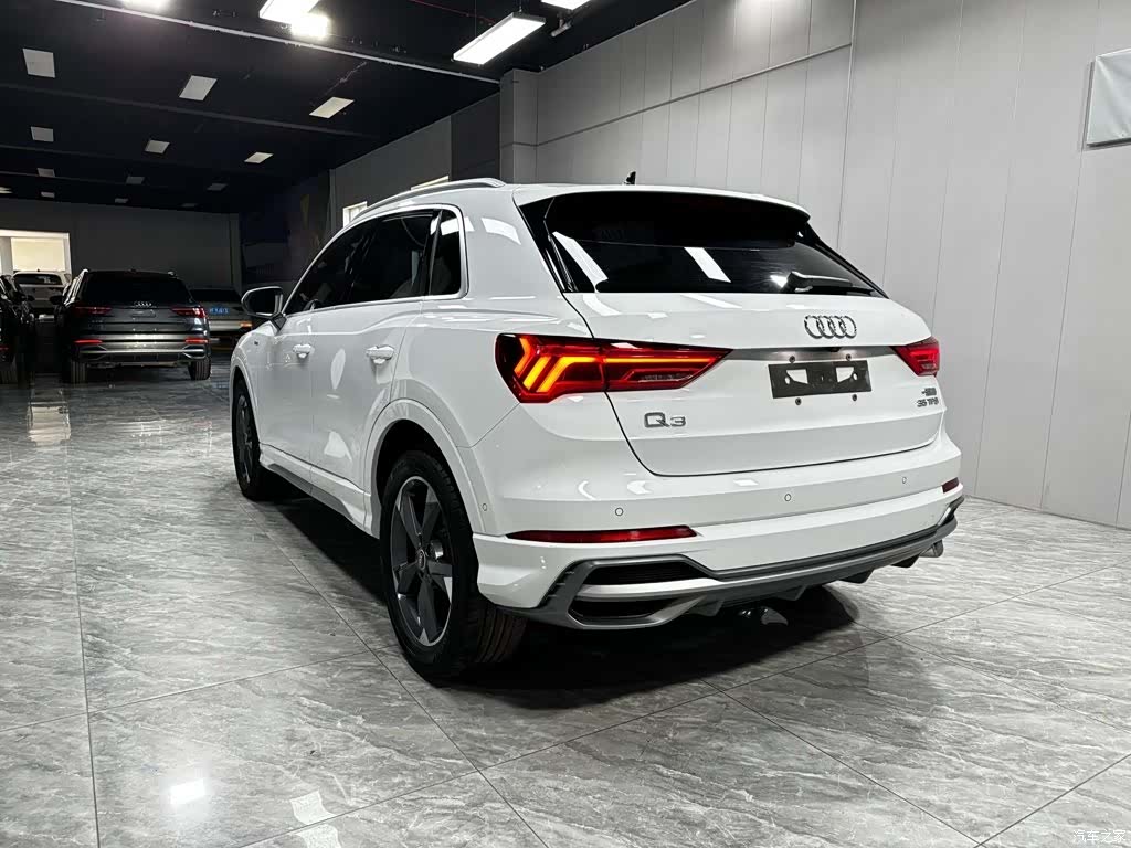 Audi Q3, 2022 13