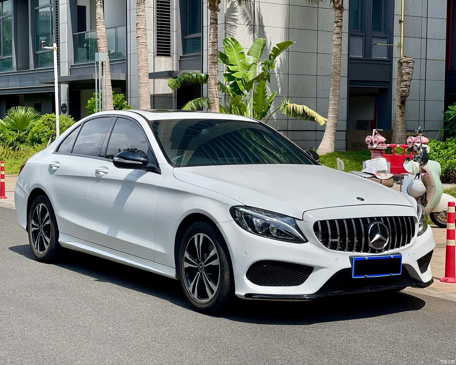 Mercedes-Benz C-Class, 2018 3