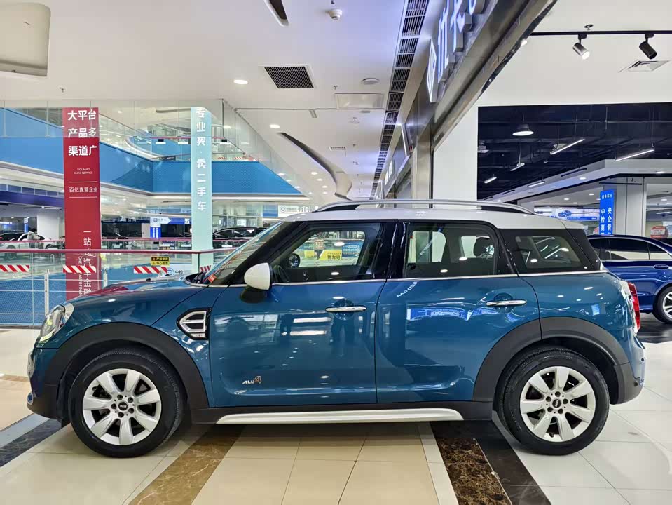 MINI COUNTRYMAN
