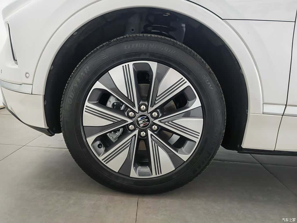 Buick E5, 2025 17