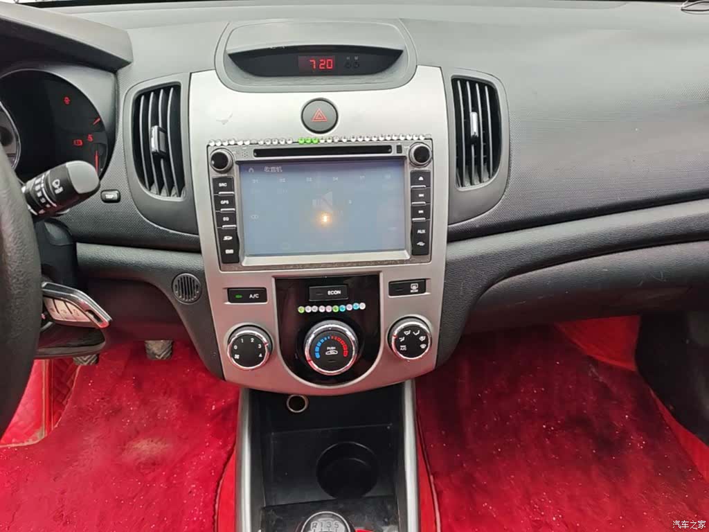 Kia GLS, 2014 13