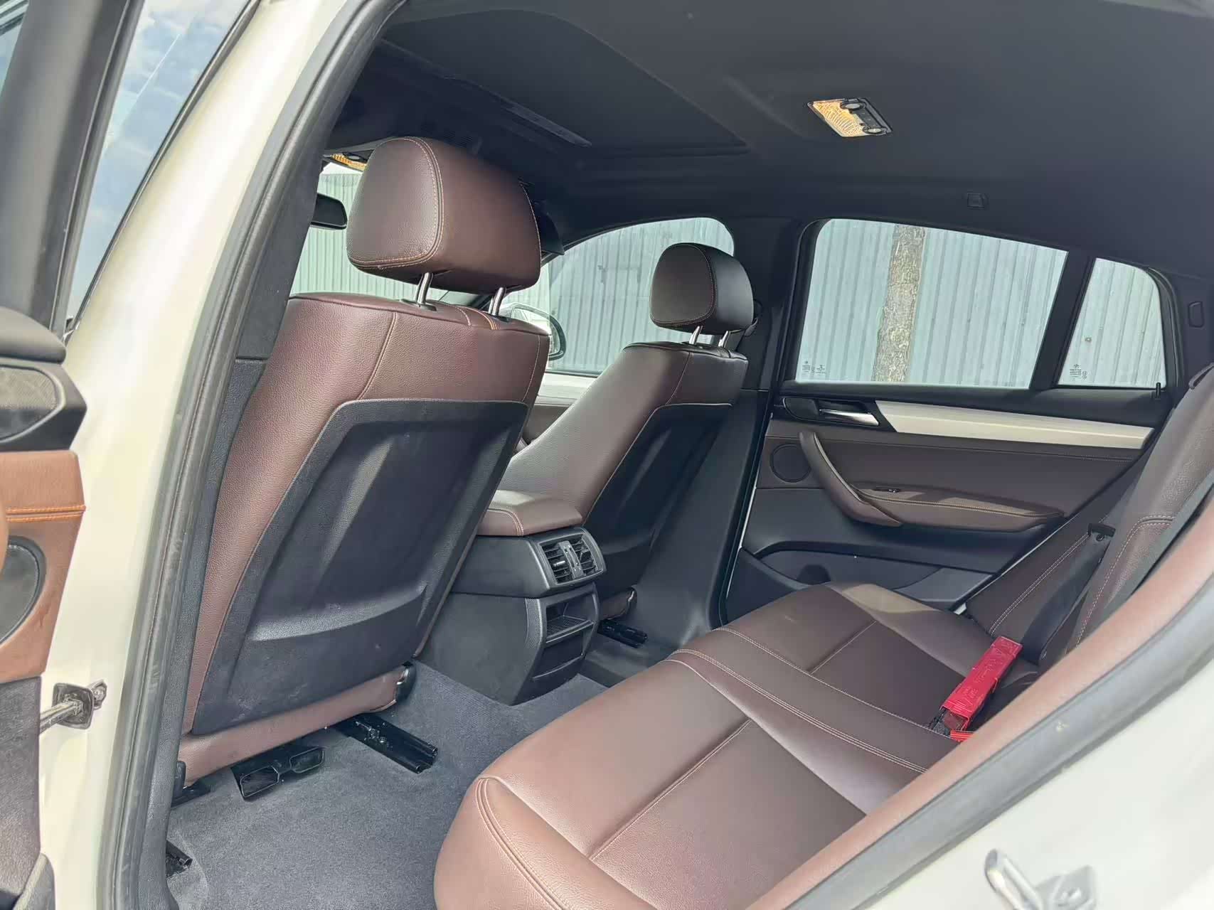 BMW X4, 2015 10