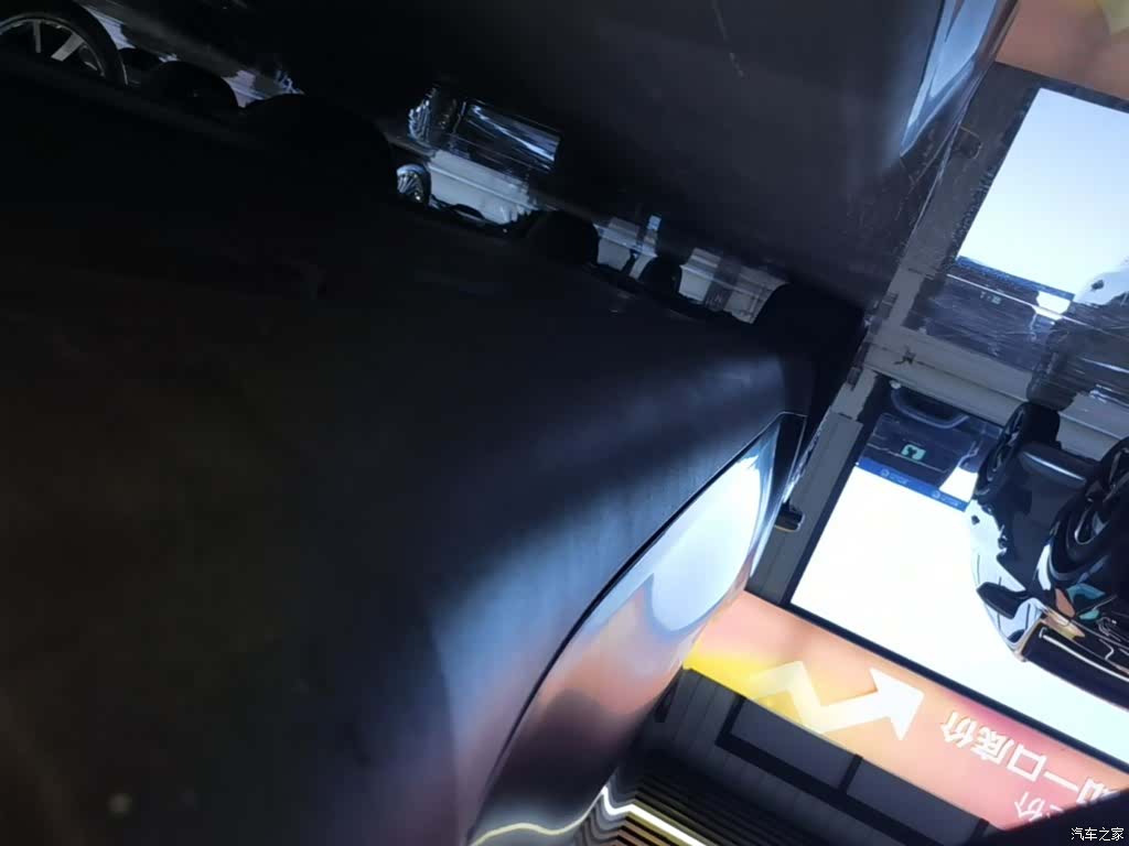 Tesla Model Y, 2022 21