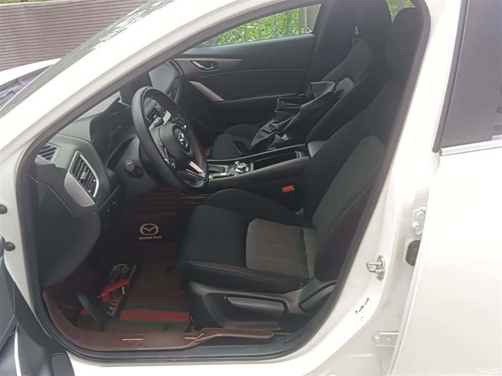 Mazda CX-4, 2019 15