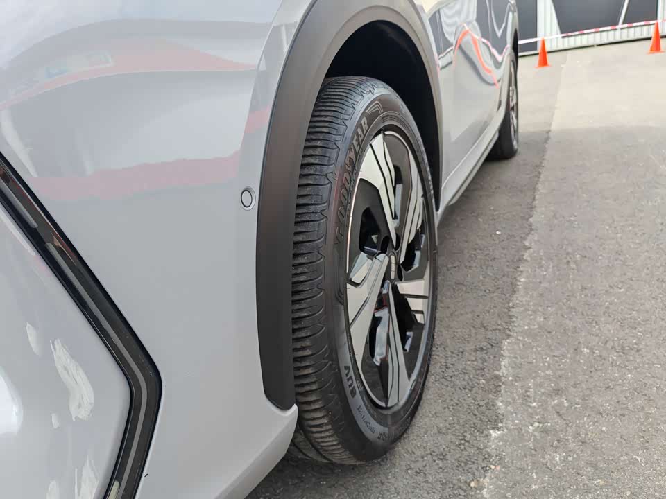 Geely Galaxy Galaxy E5