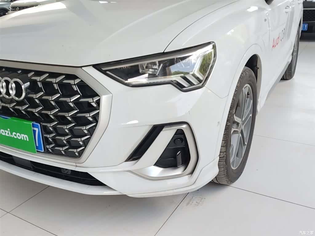 Audi Q3, 2025 24