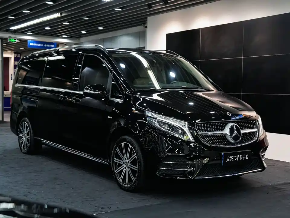 Mercedes-Benz V-class