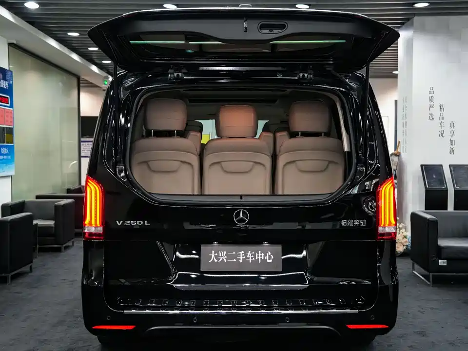 Mercedes-Benz V-class