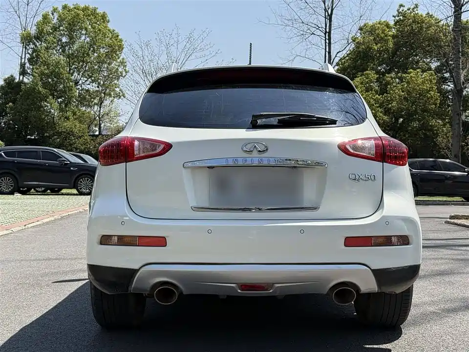 Infiniti QX50