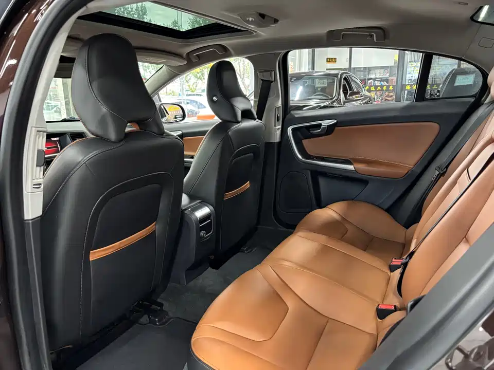 Volvo S60