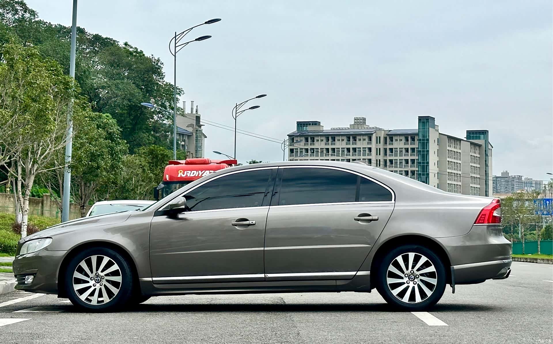 Volvo S80, 2015 7