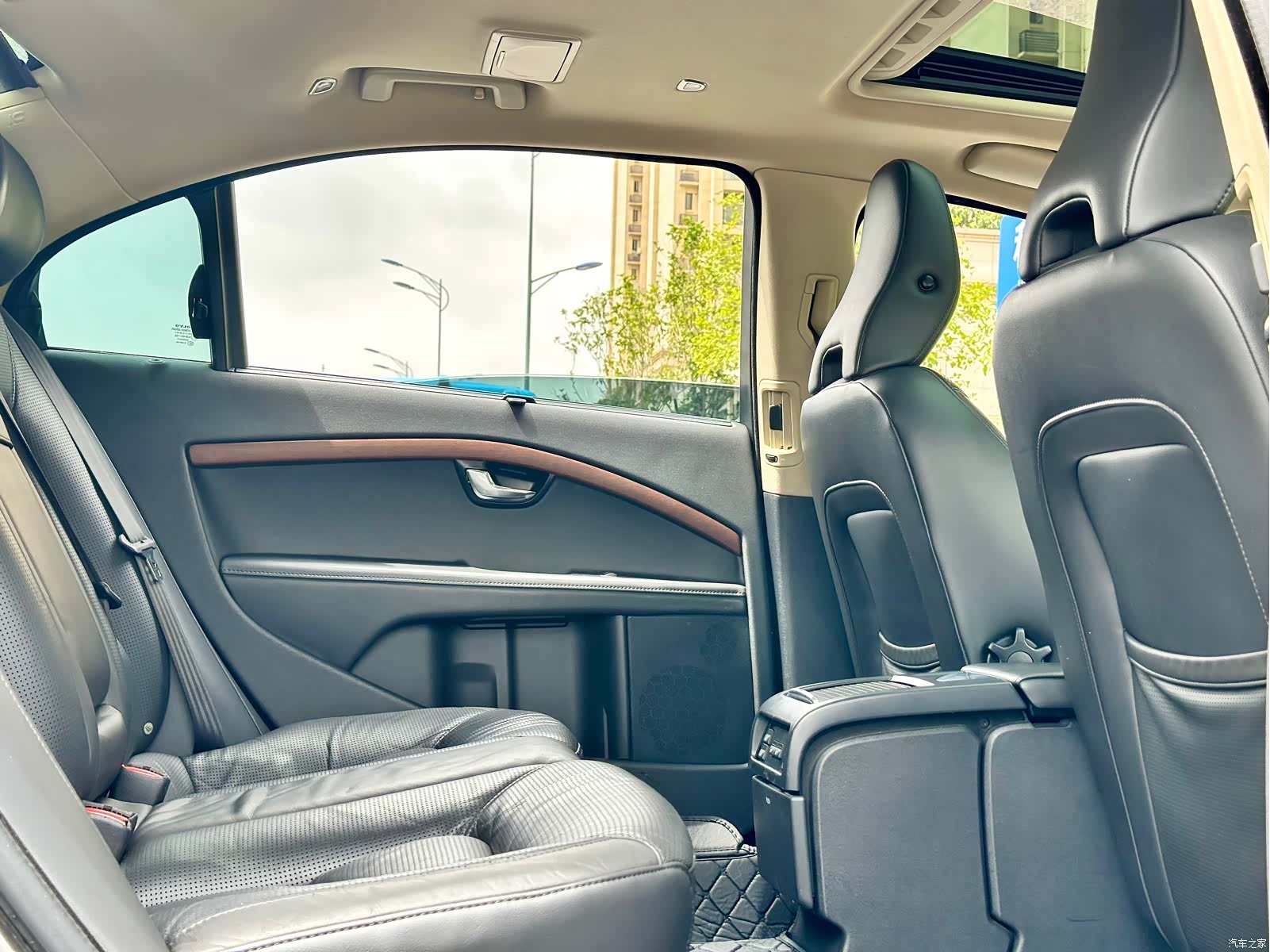 Volvo S80, 2015 31