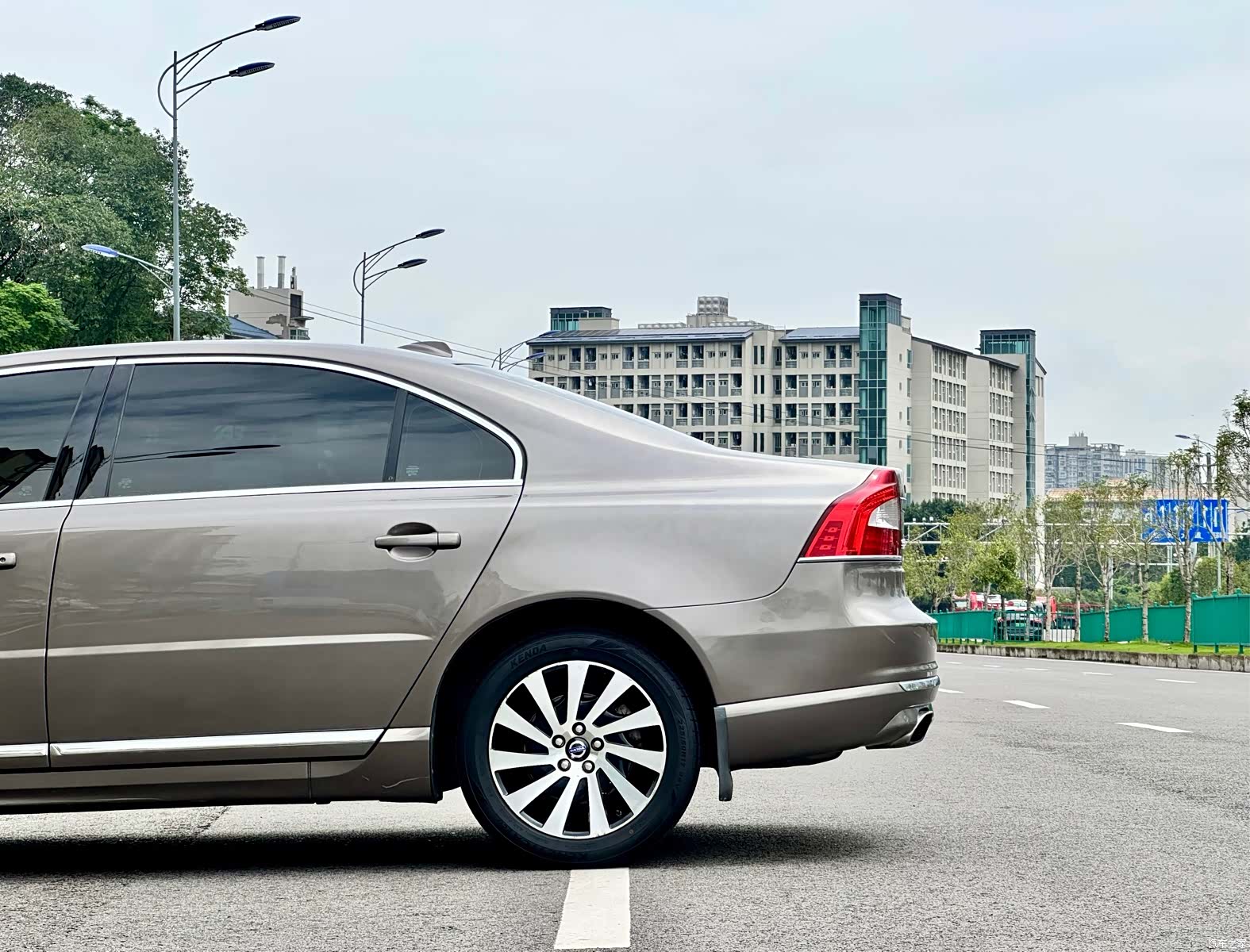 Volvo S80, 2015 9