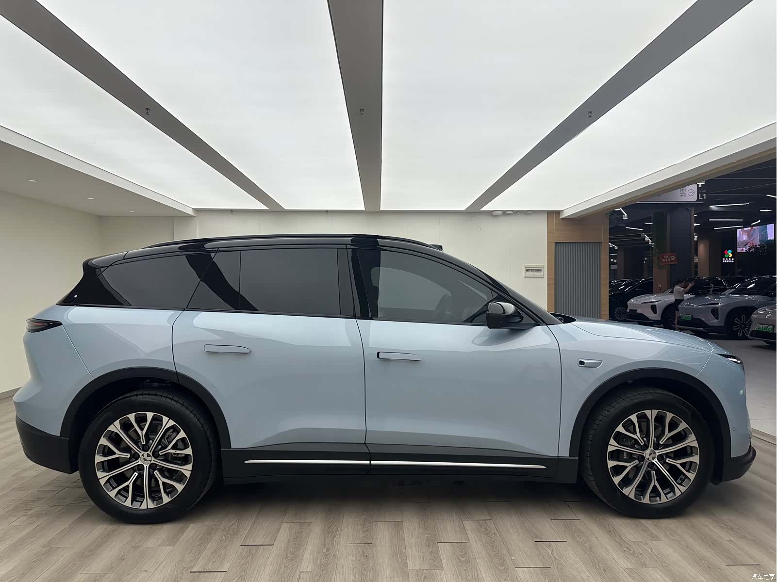 NIO ES6, 2024 18
