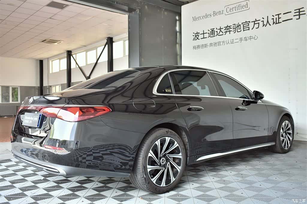 Mercedes-Benz E-Class, 2025 16