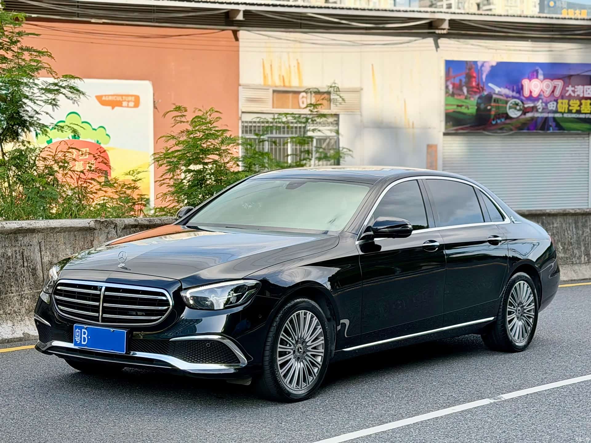Mercedes-Benz E-Class, 2022 1
