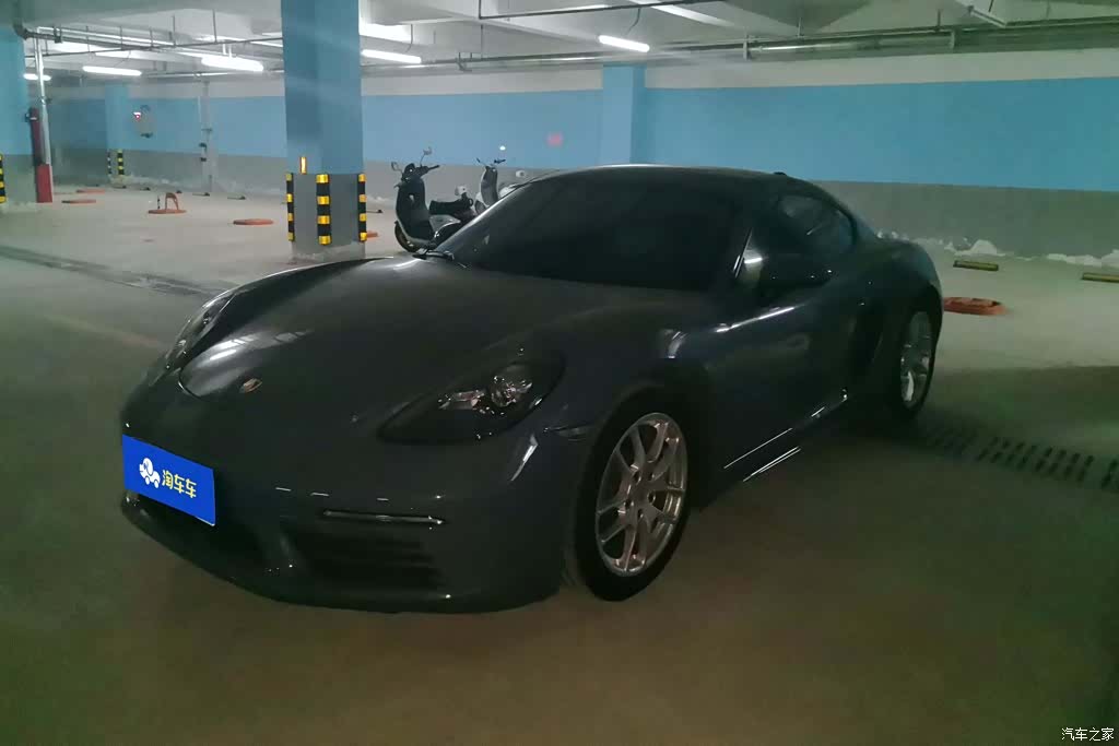 Porsche Cayman, 2017 1