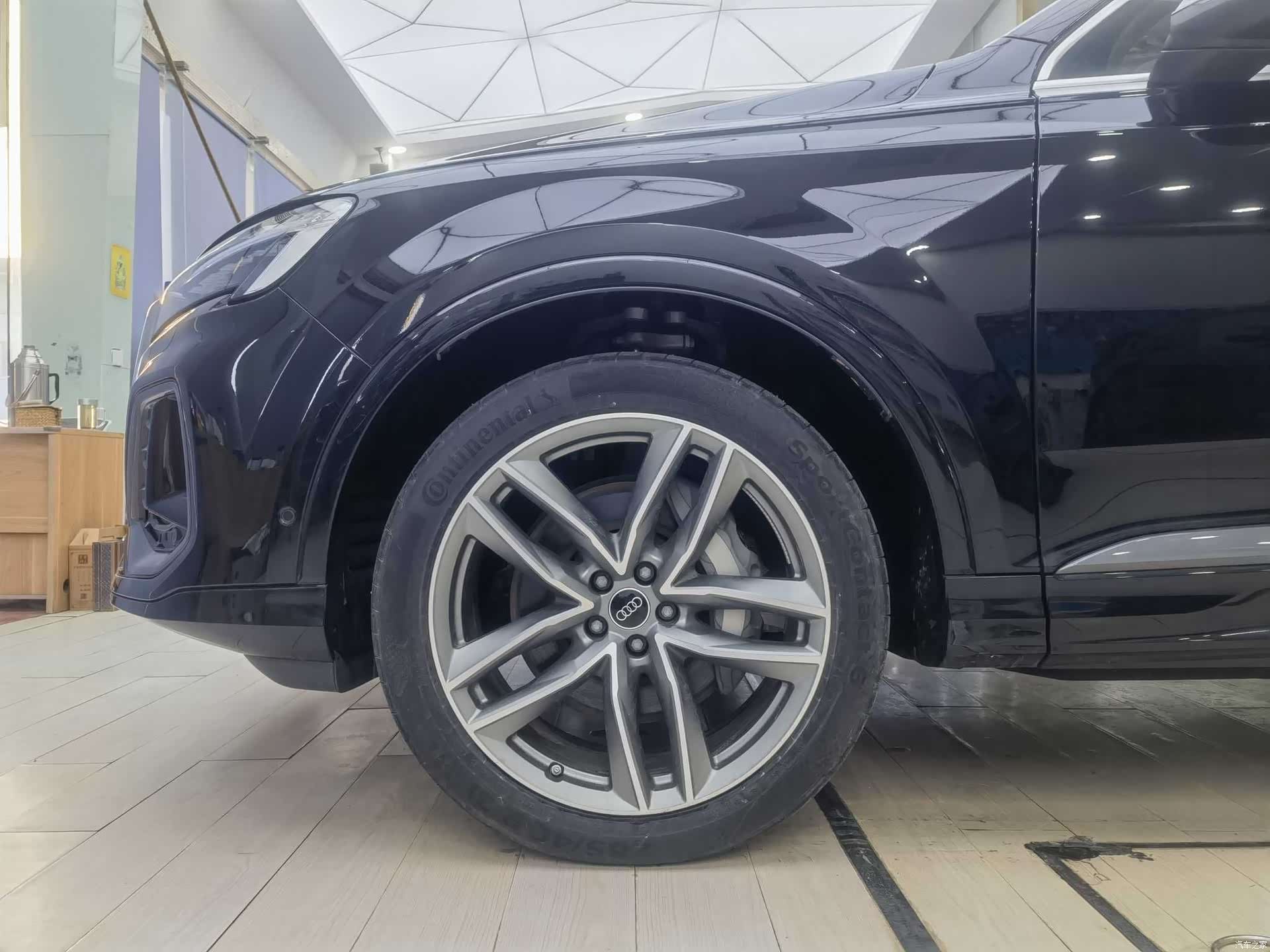 Audi Q7, 2024 13