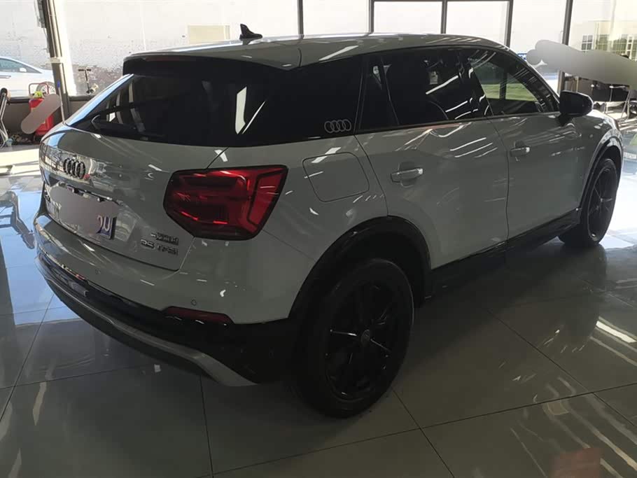 Audi Q2L Audi Q2L