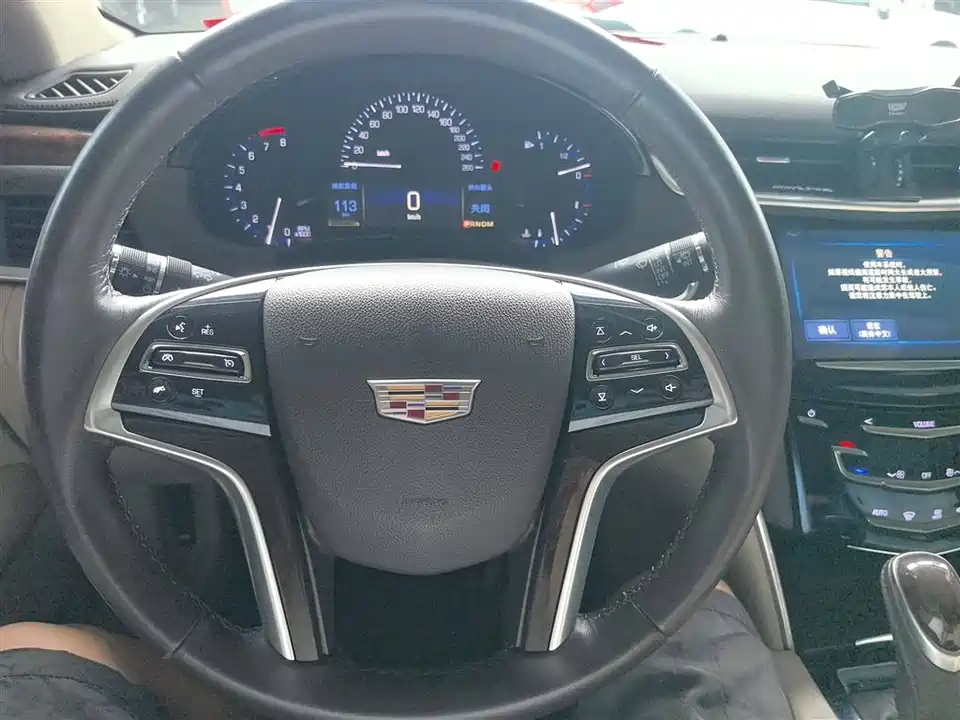 Cadillac XTS