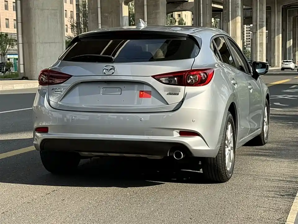 Mazda 3 Angkesaila
