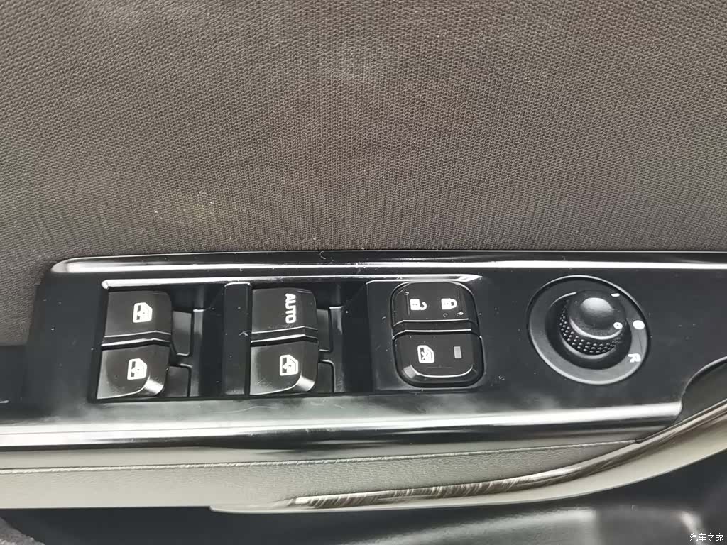 Wuling 310, 2020 9