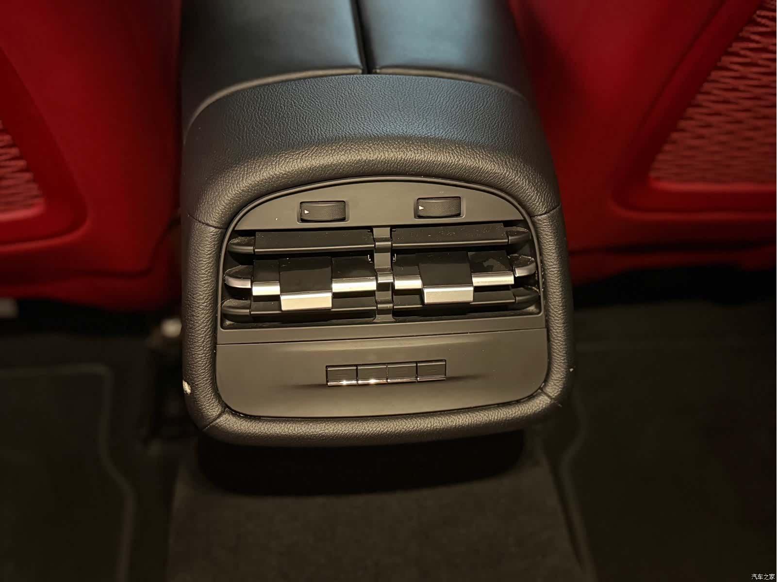 Maserati Ghibli, 2017 17