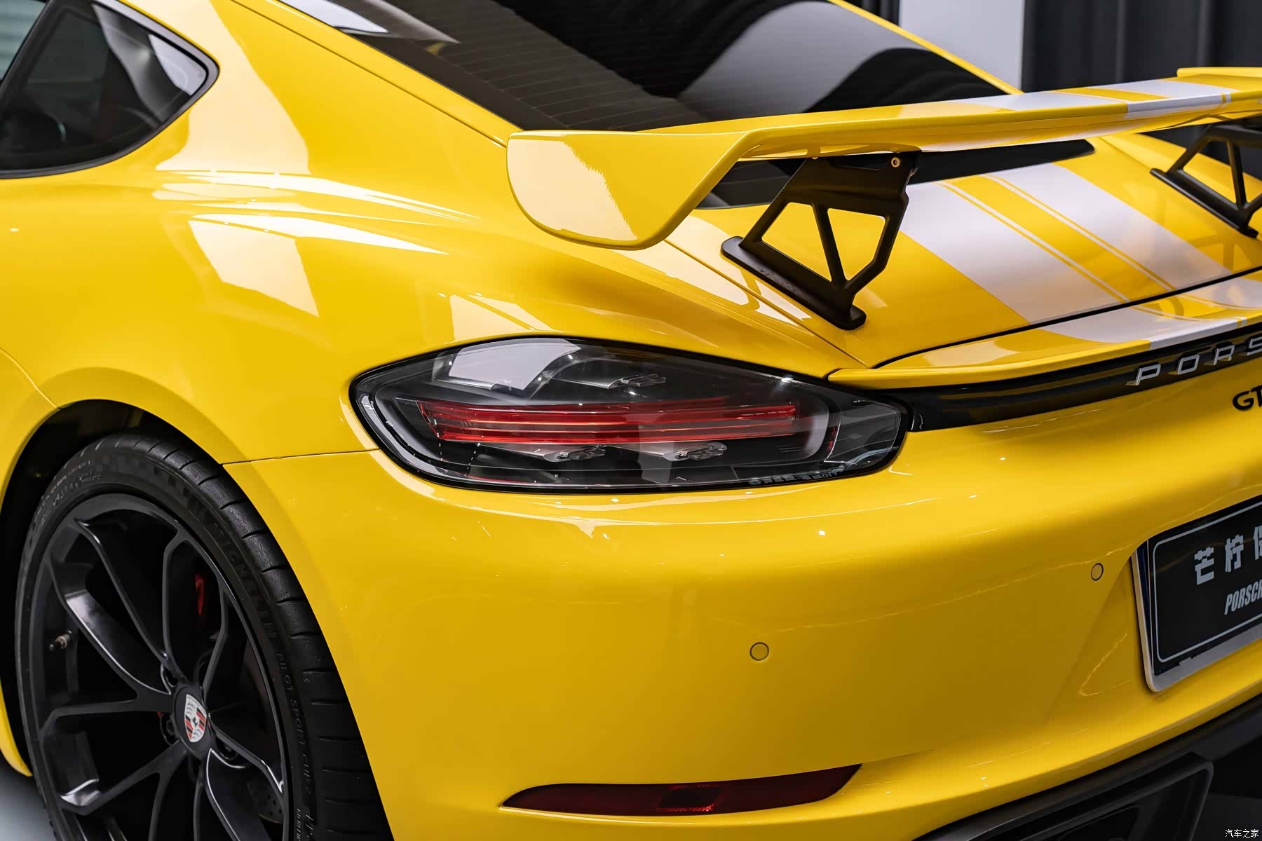 Porsche Cayman, 2018 4