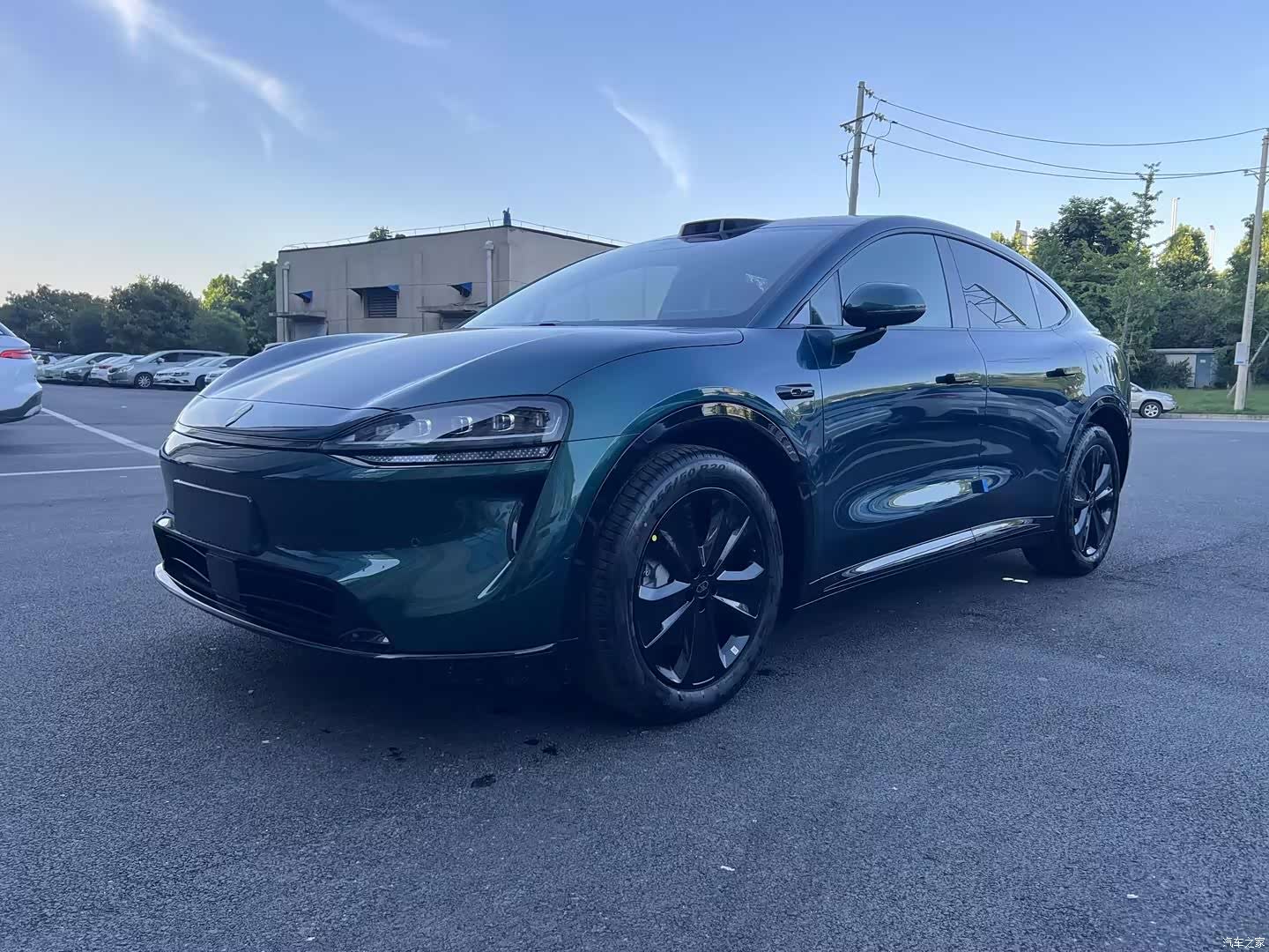 Luxeed R7