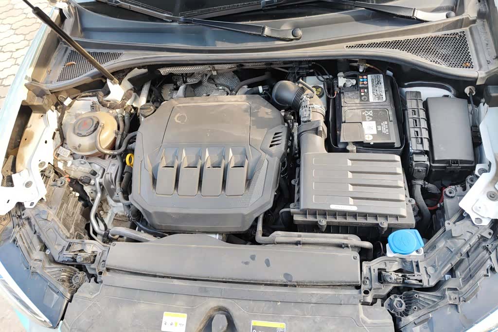 Audi Q3, 2022 10