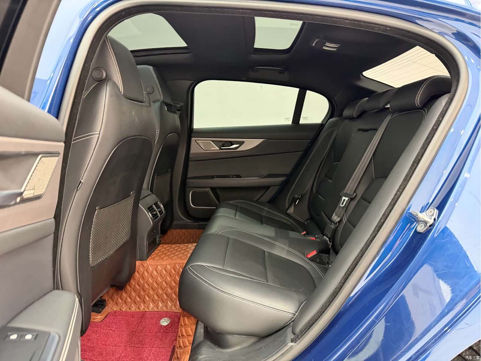 Land Rover XEL, 2021 18