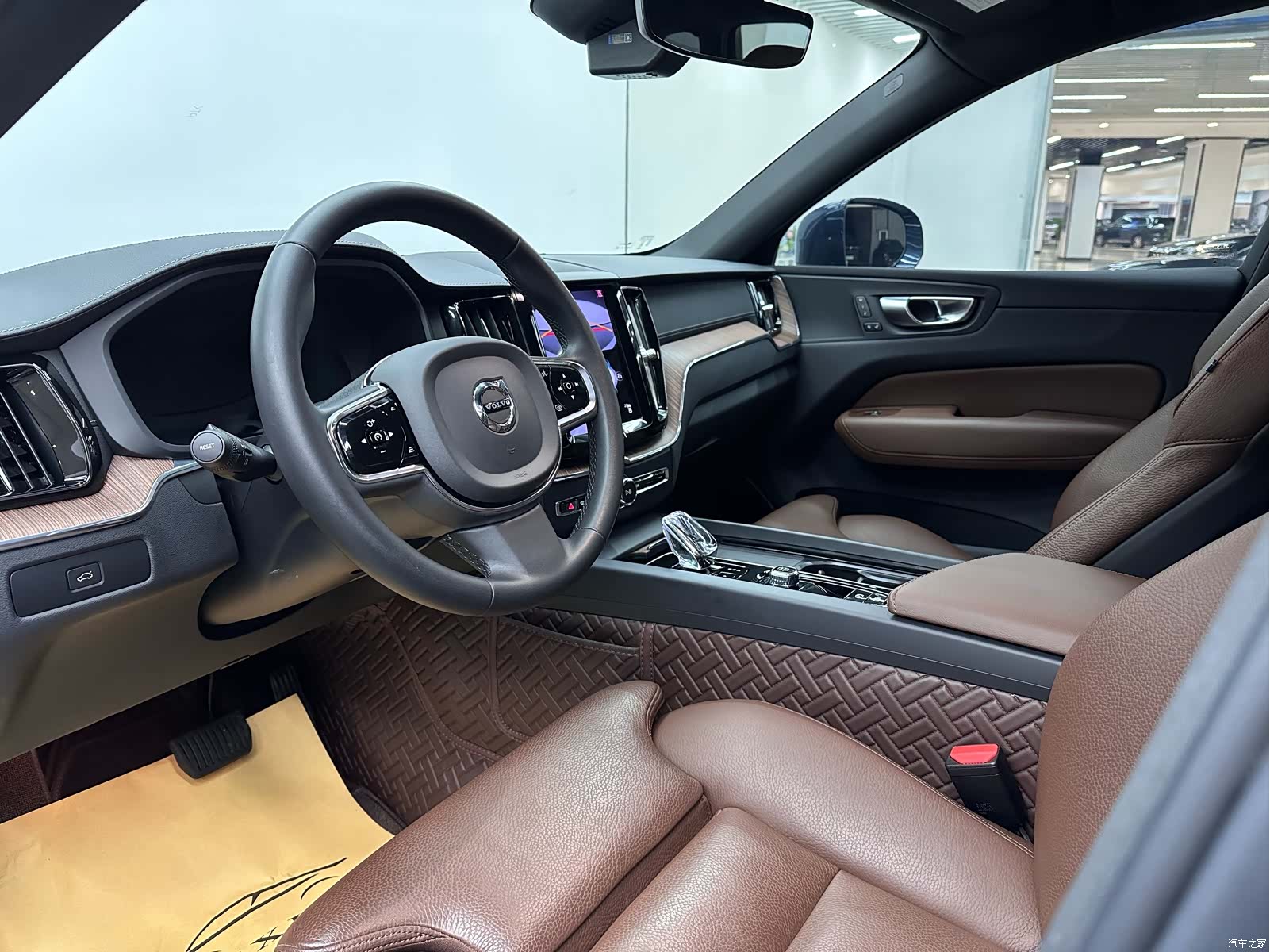 Volvo XC60, 2023 9