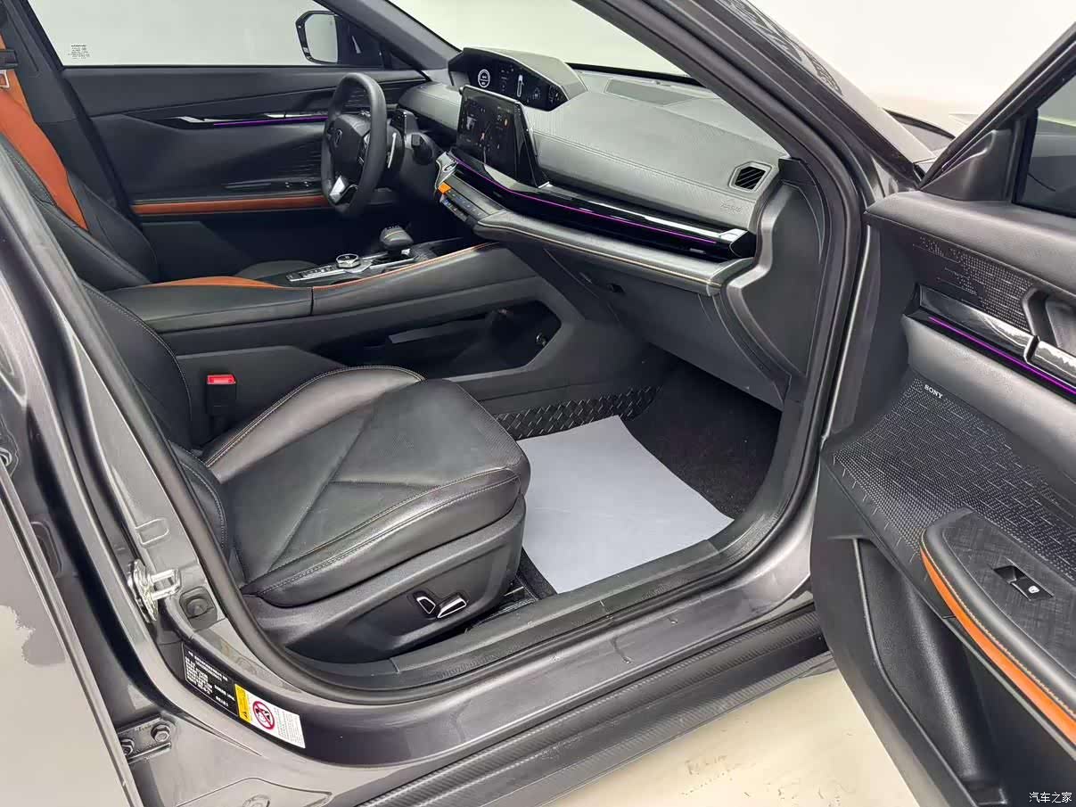 Changan UNI-V, 2022 14