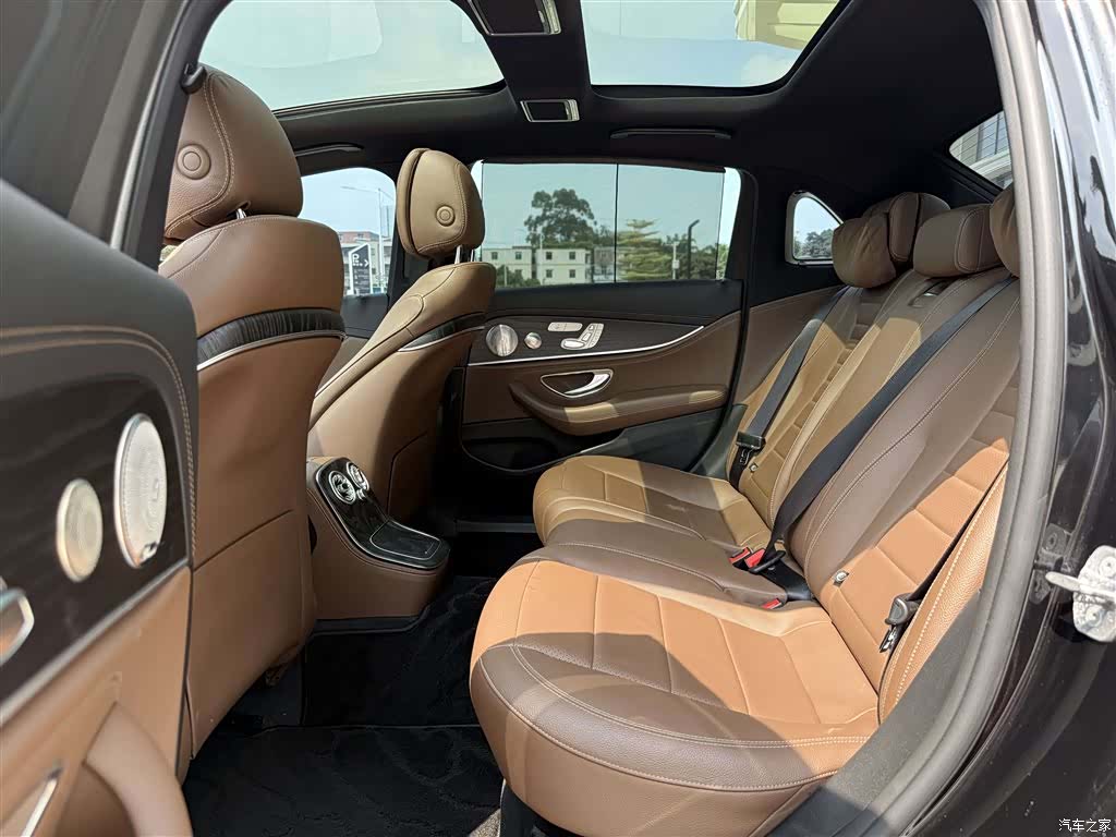 Mercedes-Benz E-Class, 2022 21