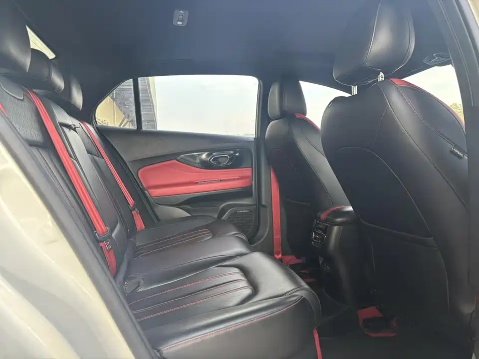 Trumpchi Shadow Leopard