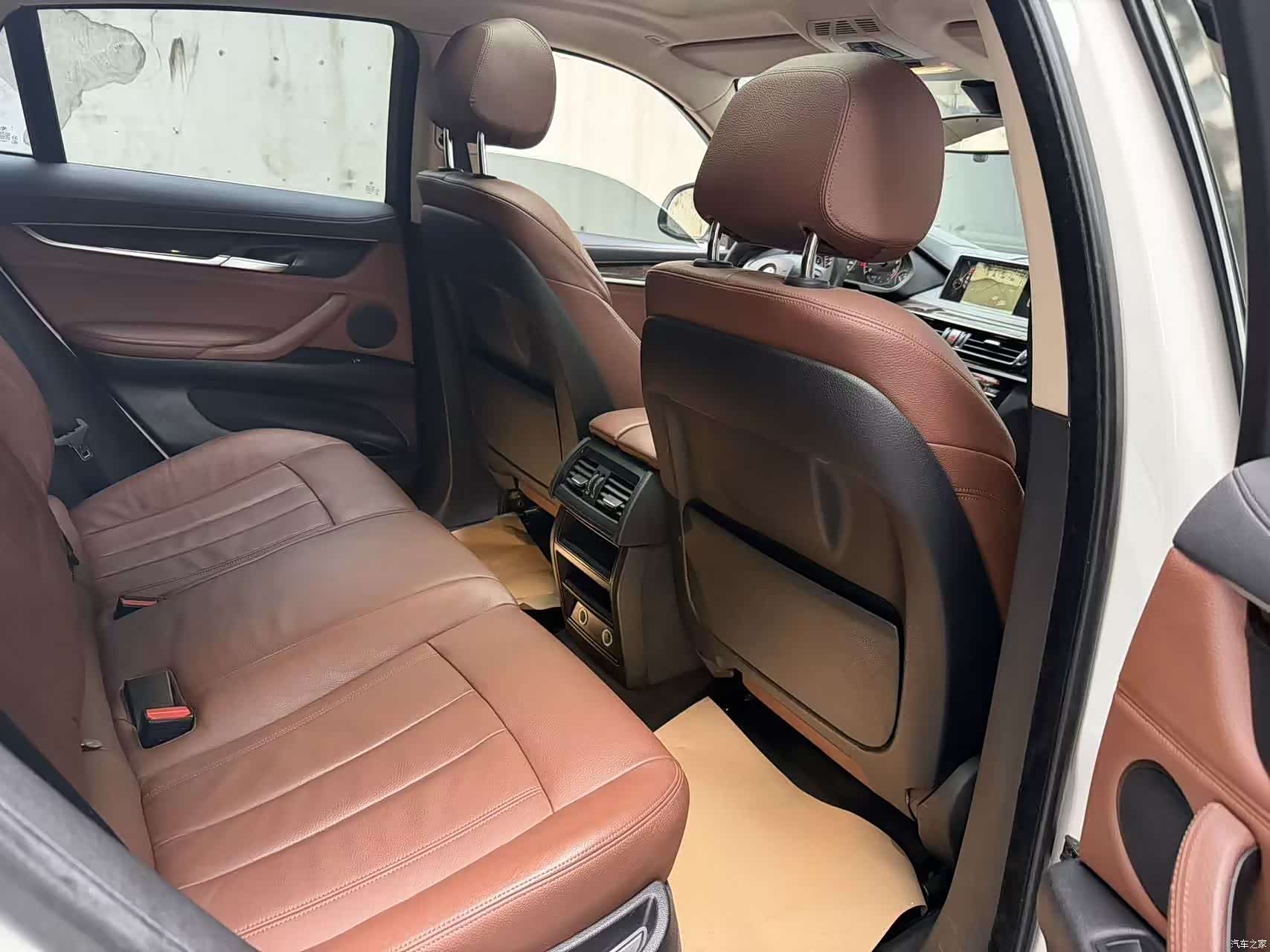 BMW X6, 2016 12