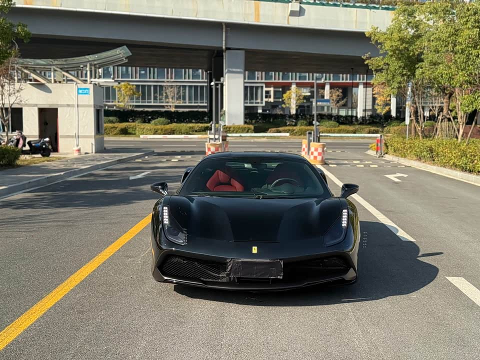 Ferrari 488