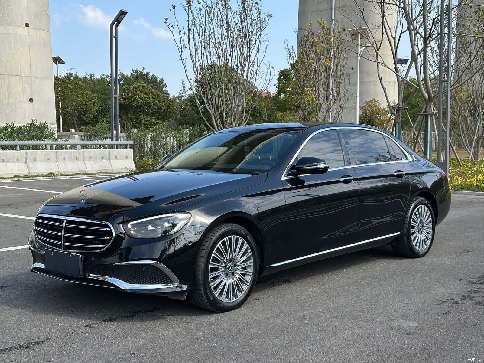 Mercedes-Benz E-Class, 2023 1