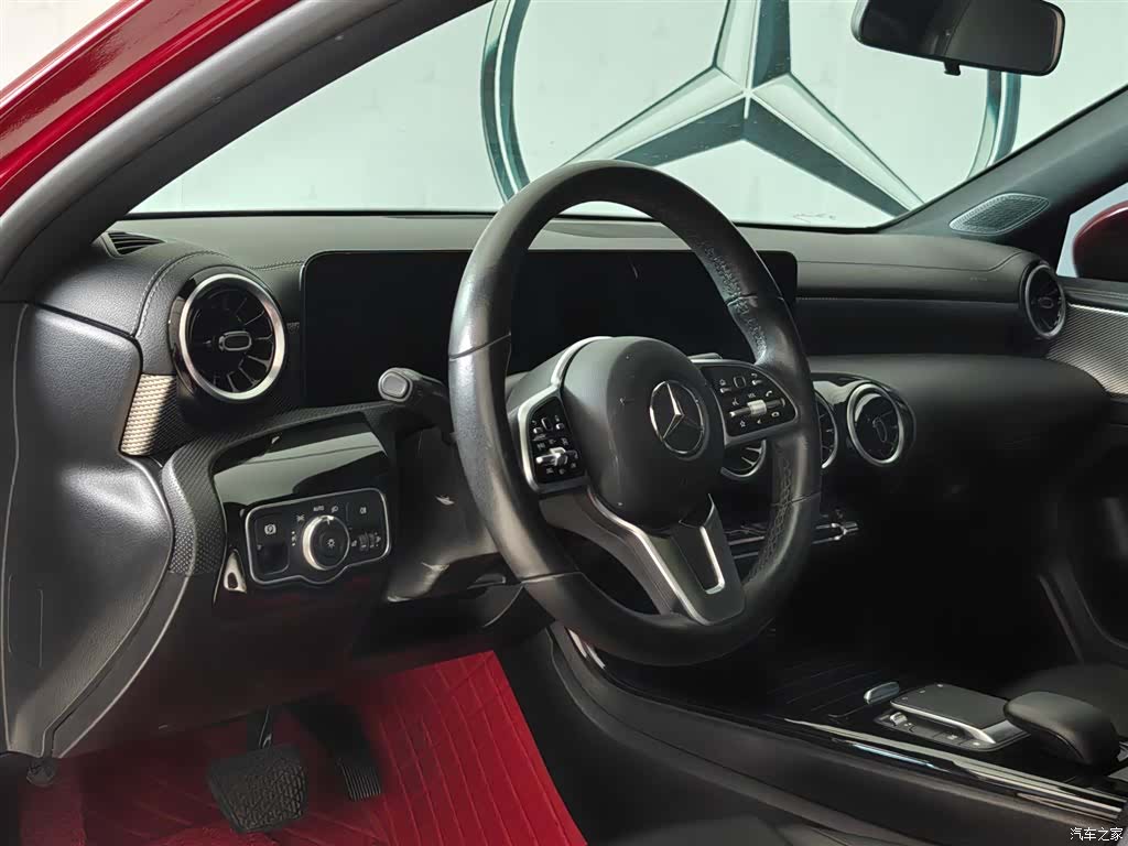 Mercedes-Benz A-Class, 2022 4