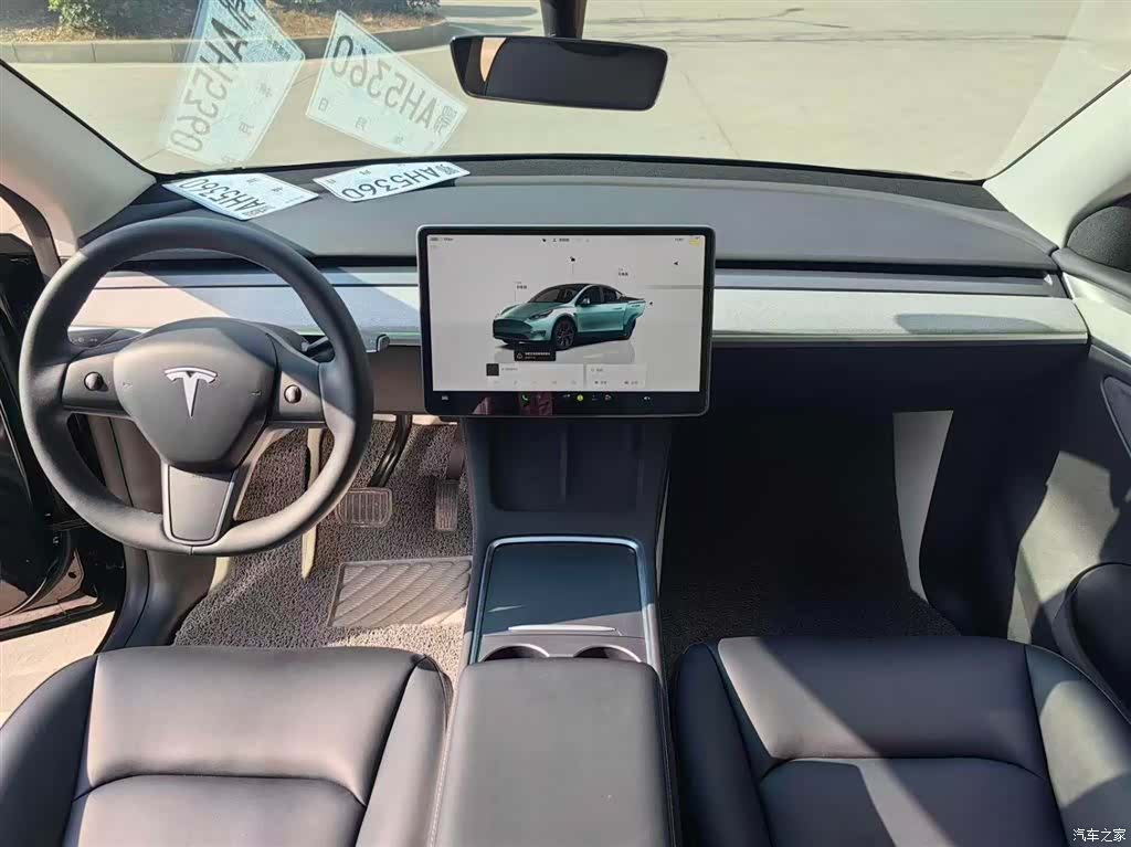 Tesla Model Y, 2024 9